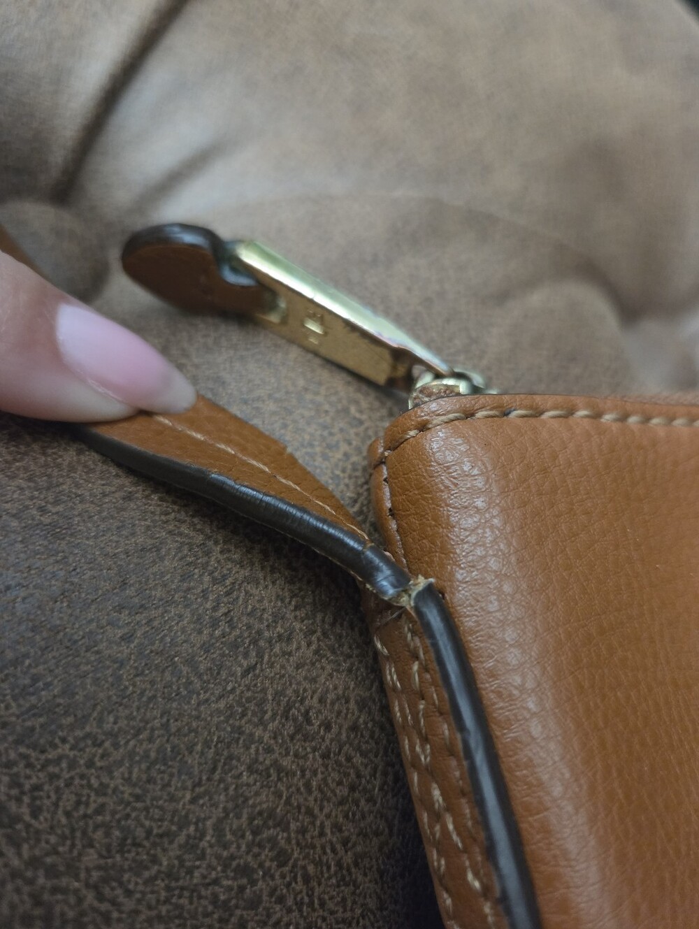 Lauren Ralph Lauren Tan Leather Crossbody with Gold Hardware ~ PLEASE READ - Picture 9 of 16